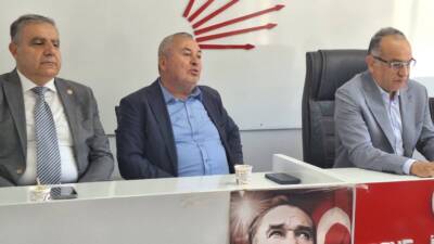 CHP İstanbul Milletvekili Cemal Enginyurt, Hatay’da katıldığı CHP Defne İlçe