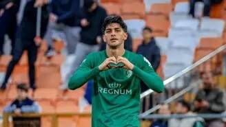 Futbola Maşukluspor ve Hatayspor altyapısında başlayan genç forvet Ali Habeşoğlu,