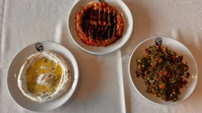 Hatay'ın geleneksel lezzetlerinin tanıtıldığı Gastronomi Evi'nde satışa sunulan ürünler arasında