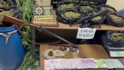 Hatay Emniyet Müdürlüğü'nün uyuşturucu ticaretine yönelik yürüttüğü çalışmalar kapsamında Samandağ