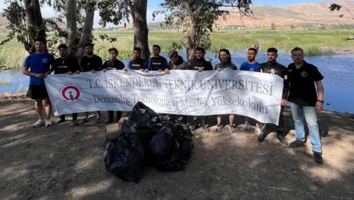 Hatay’ın tek doğal gölü olma özelliğini taşıyan Gölbaşı Gölü, Dünya