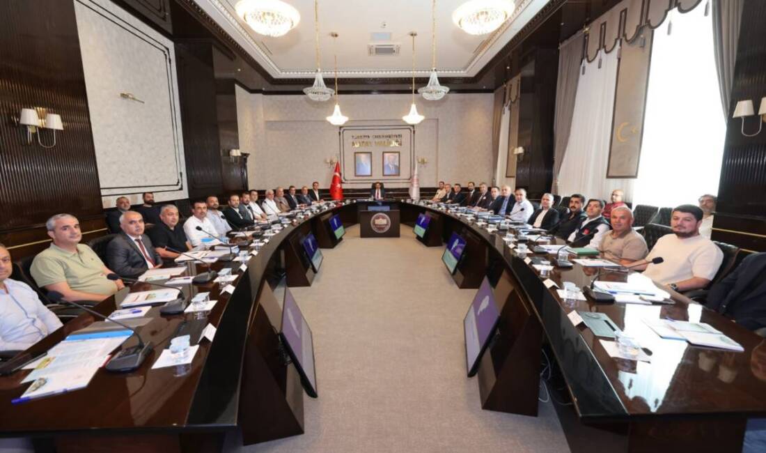 Hatay’da kırsal kalkınmayı güçlendirmeye yönelik kamu altyapı yatırımları, düzenlenen toplantıda