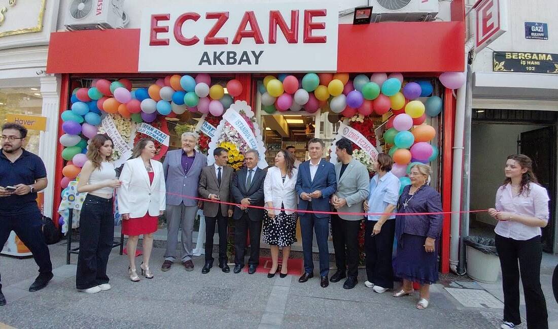 6 Şubat depremlerinin ardından Antakya’dan ayrılarak İzmir’e yerleşen Antakyalı Eczacı