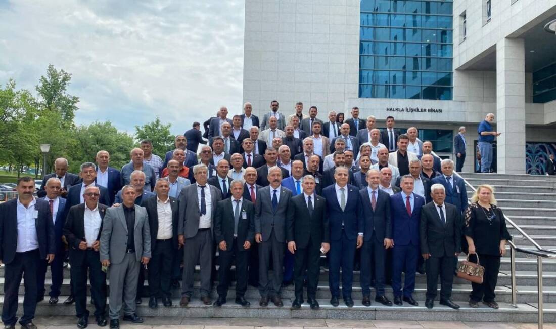 Hatay’ın farklı ilçelerinden gelen muhtarlar, Ankara’da TBMM’de hem AK Parti