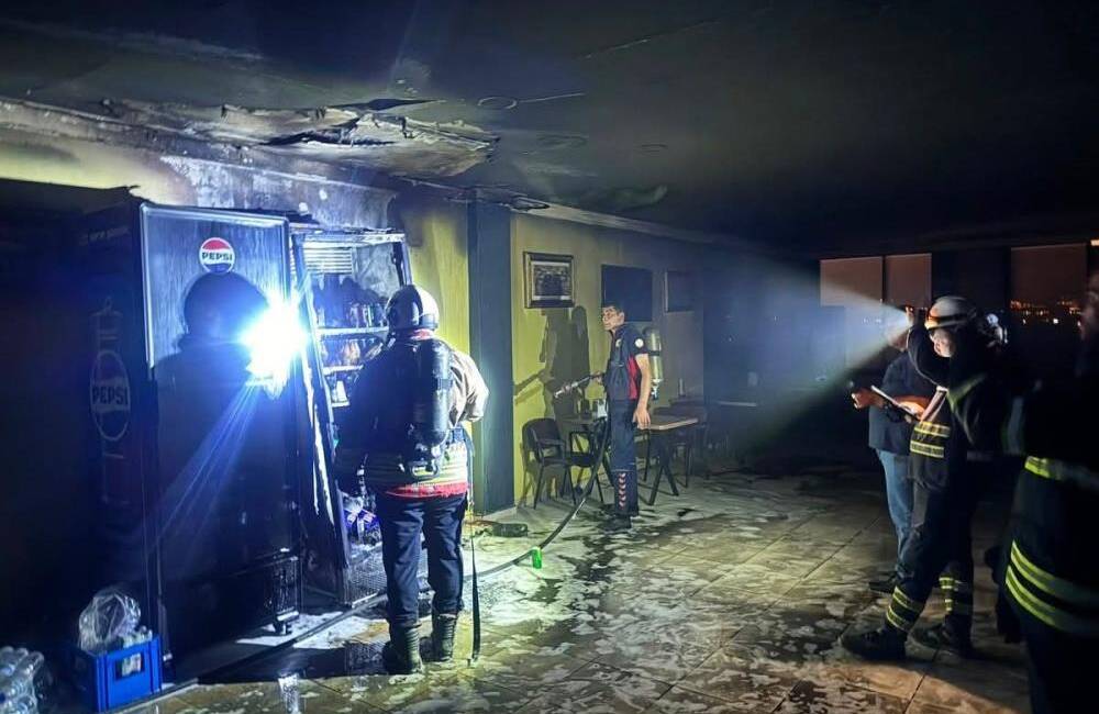 Hatay'ın Kırıkhan ve Arsuz ilçelerinde meydana gelen iki ayrı yangın