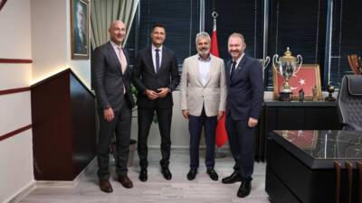 Hatay Büyükşehir Belediye Başkanı Mehmet Öntürk, Lüksemburg ve Yeni Zelanda