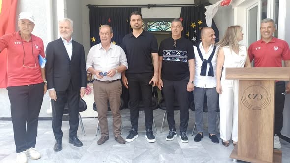 İskenderun Zeynep Deniz Cavide Şahutoğlu Ortaokulu'nda düzenlenen Spor Şöleni ve