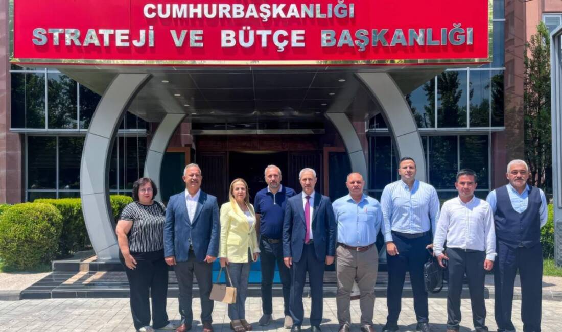 Hatay Mustafa Kemal Üniversitesi (MKÜ) Rektörü Prof. Dr. Veysel Eren,