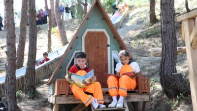 Hatay’ın Arsuz ilçesinde Kışlaçayı İlkokulu yerleşkesine kazandırılan Orman ve Doğa