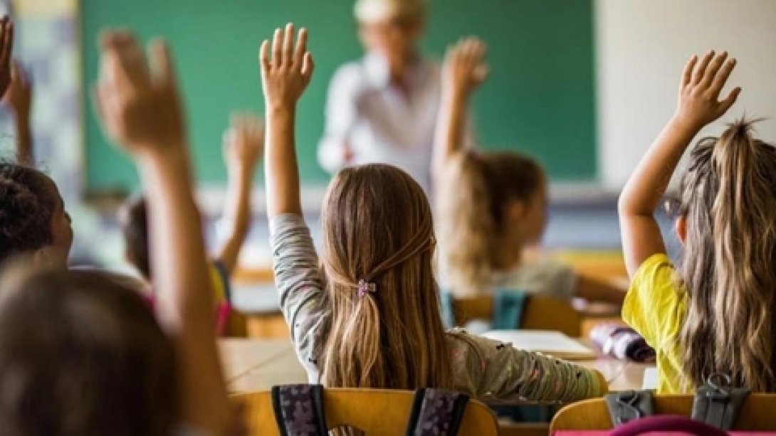 2025-2026 eğitim öğretim yılının sona ermesiyle birlikte Hatay’da binlerce öğrenci