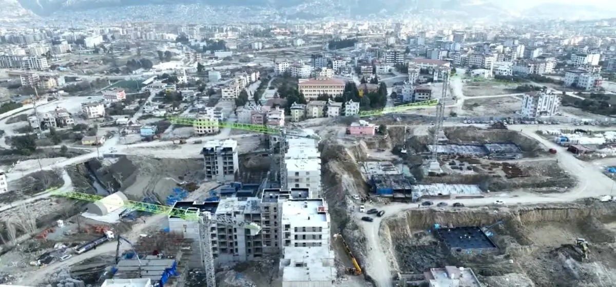Defne ve Antakya’dan Çekmece Mahallesi yönüne ulaşımı sağlayan birçok cadde