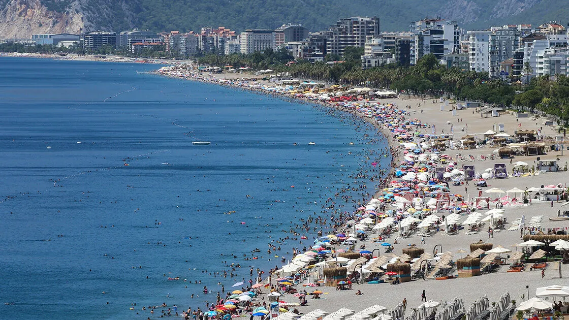 İzmir'in Çeşme ilçesinde yaşanan bir olay, Türkiye'de kıyıların kullanımına ilişkin