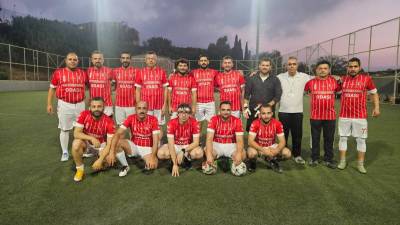 Hatay Akademik Meslek Odaları Futbol Turnuvası'nda mücadele eden Hatay Veteriner