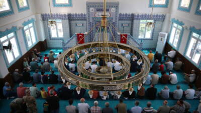 Hatay'ın Belen ilçesinde, 6 Şubat depremlerinde ağır hasar görerek yıkılan