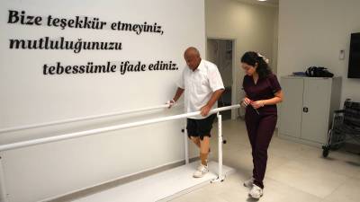 Hatay'da diyabet nedeniyle iki bacağını kaybeden 63 yaşındaki Vedi Mengüllüoğlu,