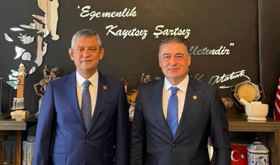 CHP Hatay Milletvekili Servet Mullaoğlu, partisinden istifa ettiğini duyurarak Özgür