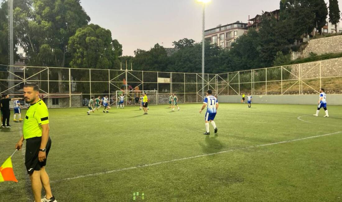 Maliye Bakanlığı'nın, sırtlarına her gün yeni bir iş yükü ve
