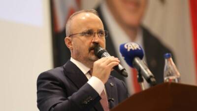 Hatay'da düzenlenen Muhtarlar Akademisi Eğitim Programı'nın kapanış törenine katılan İçişleri