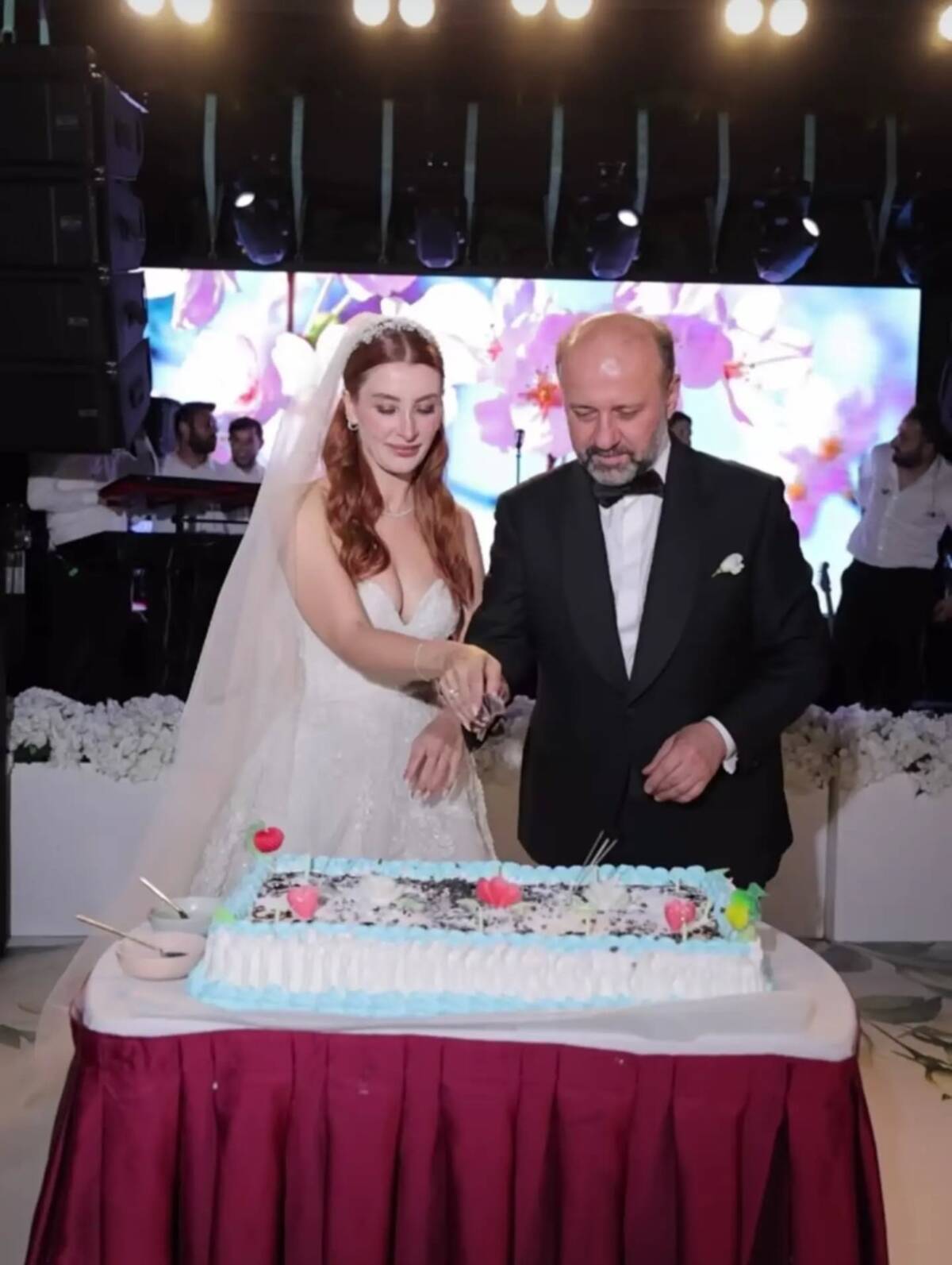 Bir dönem İskenderun'da yaptığı başarılı kalp ameliyatlarıyla hastalarını sağlığına kavuşturarak