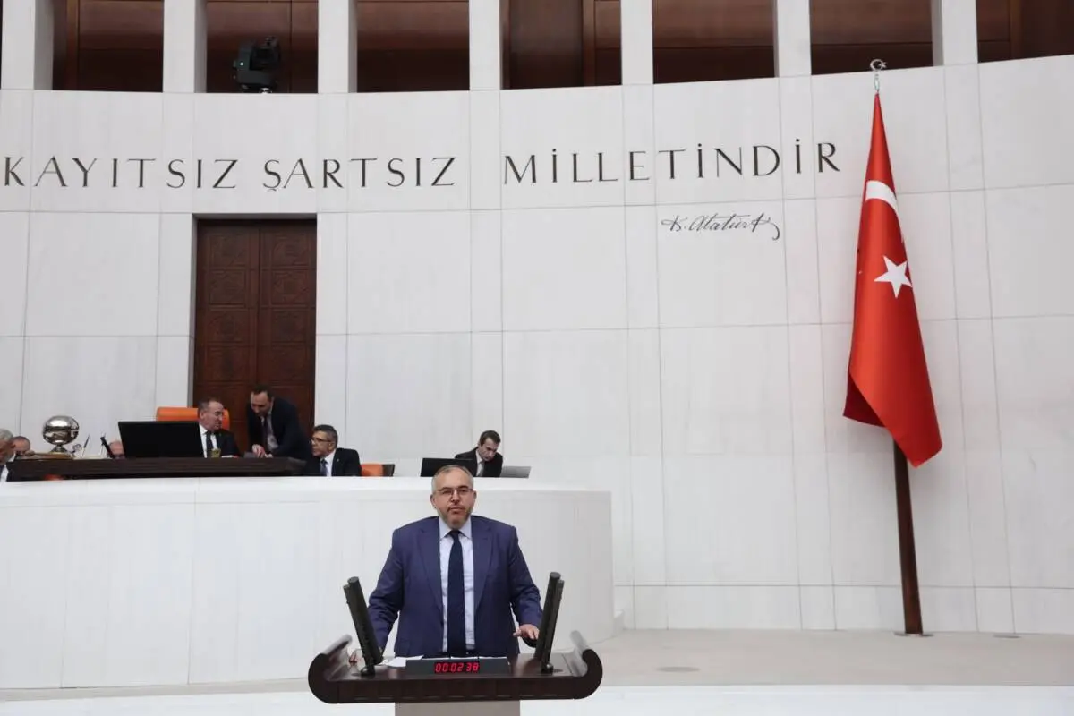 
Saadet Partisi Hatay Milletvekili Doç. Dr. Necmettin Çalışkan, TBMM Genel