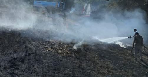 Hatay'ın Antakya ilçesinde farklı mahallelerde çıkan ev ve bahçe yangınları,