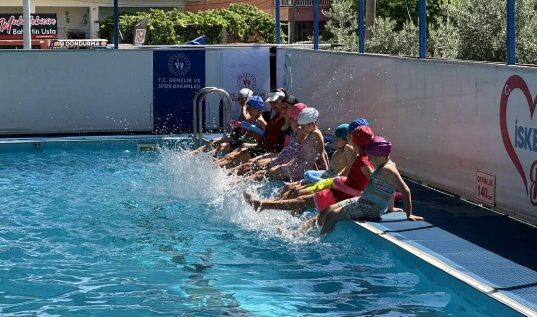 Hatay'ın İskenderun ilçesinde Gençlik ve Spor Bakanlığı tarafından kurulan portatif