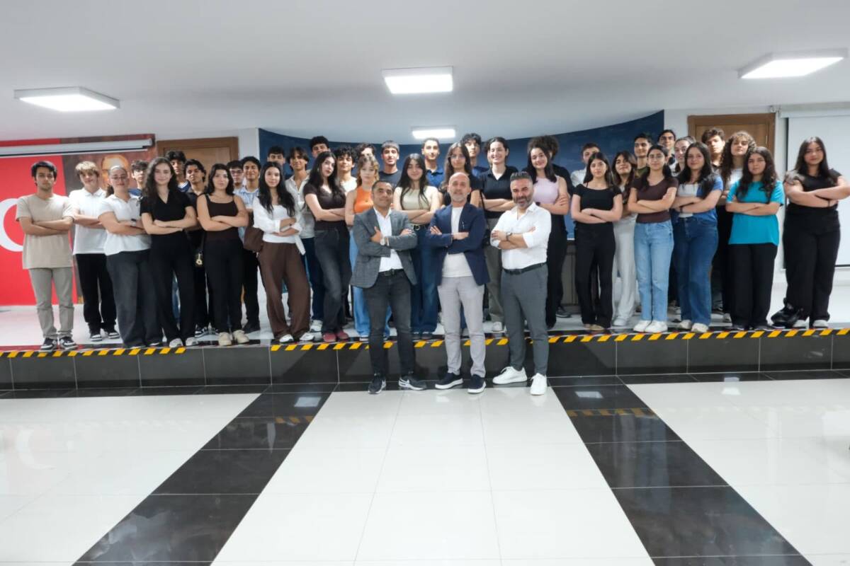 Defne ilçesindeki eğitim kurumlarından Selim Nevzat Şahin Anadolu Lisesi Gençlik