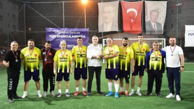 Antakya Belediyesi tarafından düzenlenen Birimler Arası Futbol Turnuvası, oynanan final