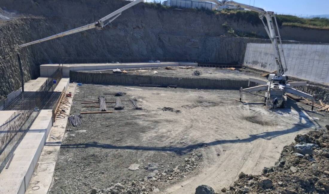 Antakya'da uzun yıllardır ihtiyaç olduğu dile getirilen içme suyu altyapısını