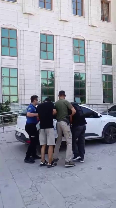 Hatay'ın Kırıkhan ilçesinde yaklaşık 3 milyon 500 bin lira değerindeki