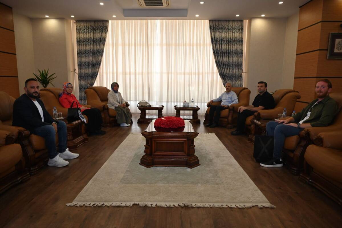 


Hatay MKÜ ile kısa adı TÜRGEV olan Türkiye Gençlik Vakfı