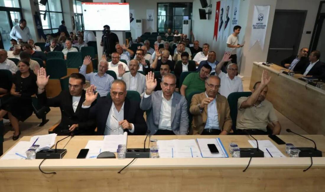 Türkiye Belediyeler Birliği tarafından Hatay Büyükşehir Belediyesine vakumlu yol süpürme