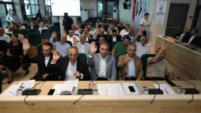 Türkiye Belediyeler Birliği tarafından Hatay Büyükşehir Belediyesine vakumlu yol süpürme