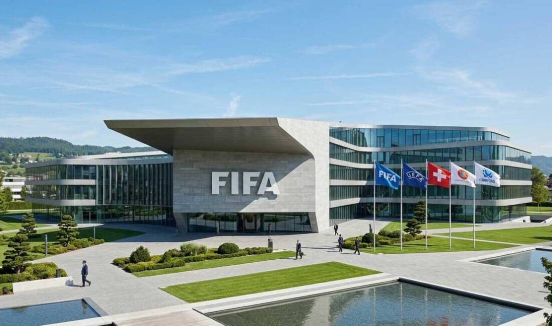Kısa adı FIFA olan Uluslararası Futbol Federasyonları Birliği tarafından resmi