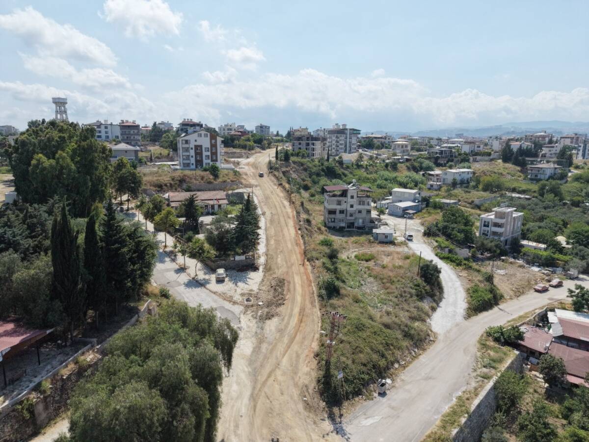 Hatay Büyükşehir Belediyesi (HBB), il genelinde ulaşım altyapısını güçlendirmek ve