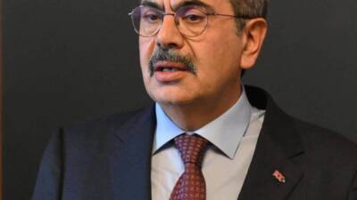 İYİ Parti Hatay Milletvekili Şefik Çirkin, Millî Eğitim Bakanı ile
