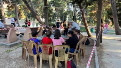 Hatay'ın Defne ilçesinde devam eden Evvel Temmuz Kültür Sanat Festivali,