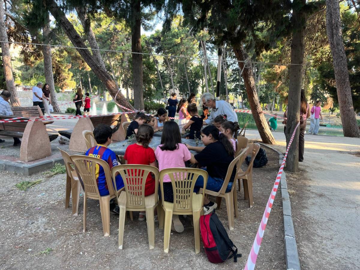 Hatay'ın Defne ilçesinde devam eden Evvel Temmuz Kültür Sanat Festivali,