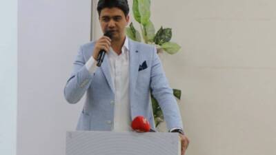 Saadet Partisi Hatay İl Başkanı Fadıl Koçak, konteyner kentlerde devam