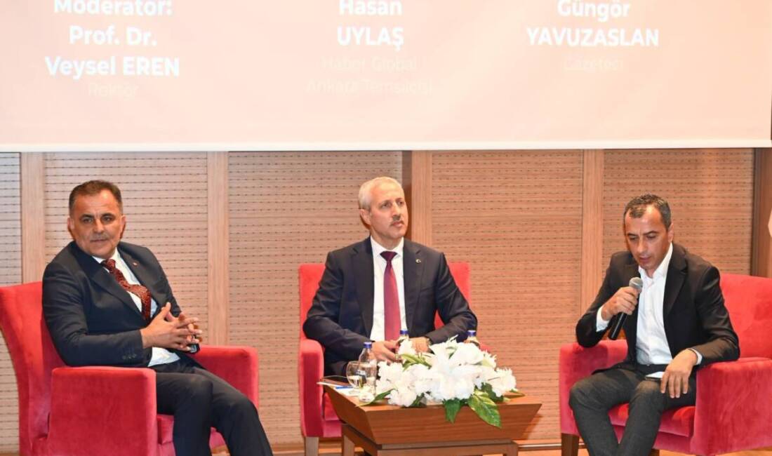 Hatay Mustafa Kemal Üniversitesi’nde düzenlenen “Demokrasi ve Millî İrade” söyleşisine