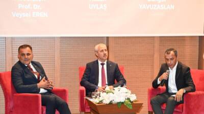Hatay Mustafa Kemal Üniversitesi’nde düzenlenen “Demokrasi ve Millî İrade” söyleşisine