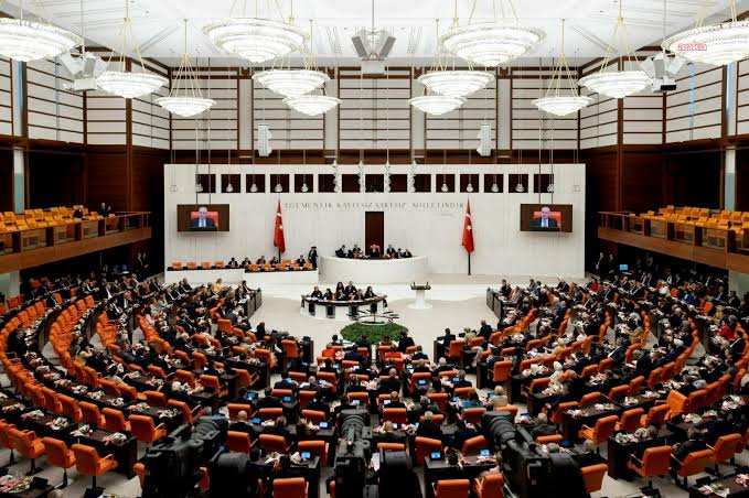 Kamuoyunda "12. Yargı Paketi" olarak bilinen kanun teklifi, Türkiye Büyük