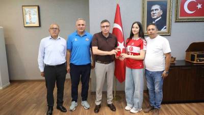 Türkiye Hentbol U17 Milli Takımı’na üçüncü kez seçilen İskenderun Belediye
