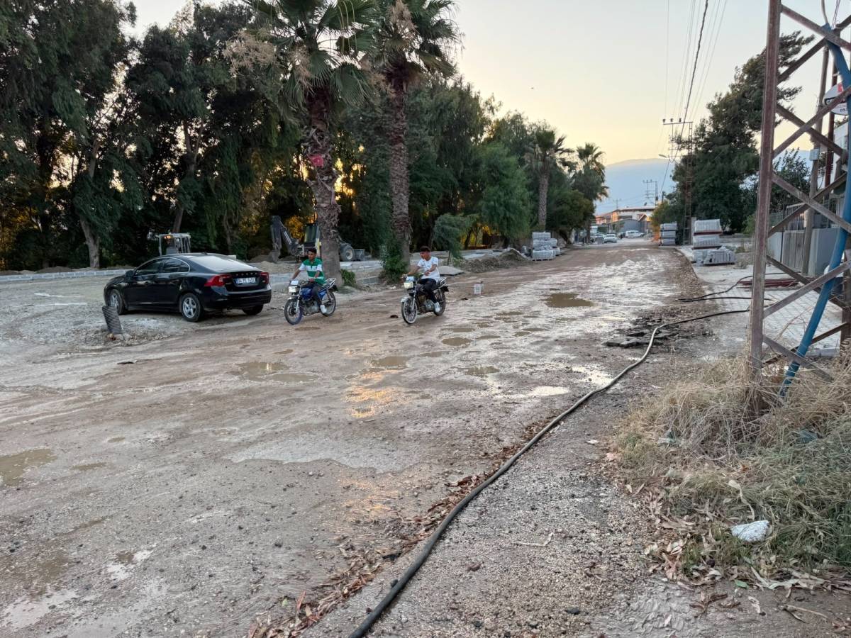 Hatay Büyükşehir Belediyesi tarafından Antakya’nın Odabaşı Mahallesi Kavaslı Caddesi’nde yürütülen