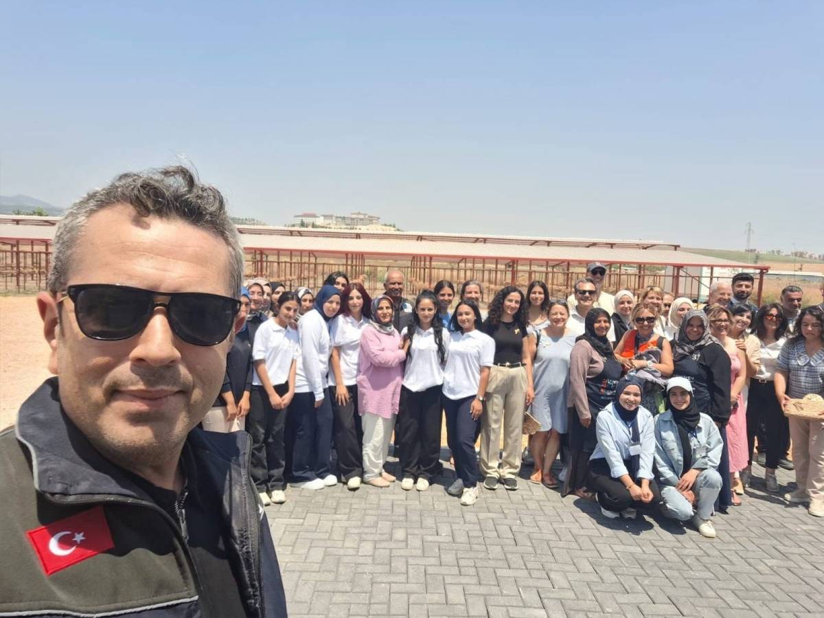 Yurt dışından Hatay’a gelen 35 kişilik heyet, HBB Su Sümbülü