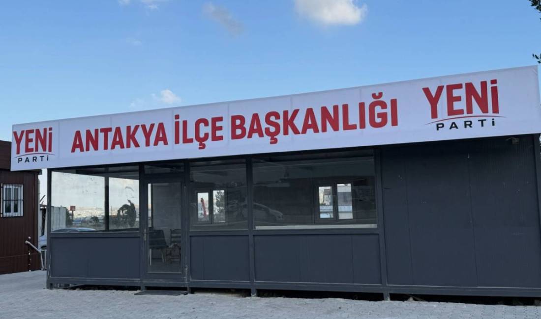 CHP Antakya İlçe Başkanı Ümit Kutlu’nun yanı sıra ilçe yönetimi,