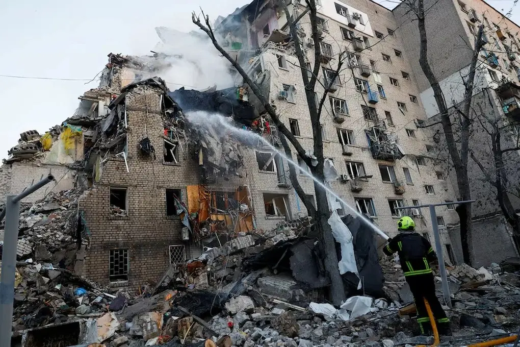 Rusya, Ukrayna'nın başkenti Kiev başta olmak üzere birçok bölgeye gece