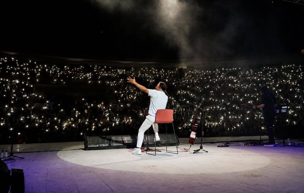Ünlü sanatçı Çelik, Hatay'da verdiği moral konserinin ardından yaptığı duygusal