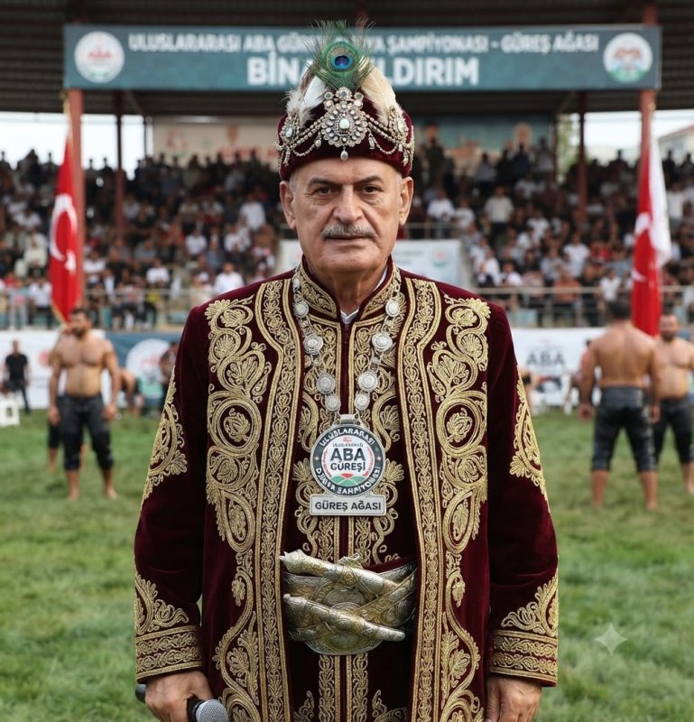 AK Parti'nin kurucularından, eski Başbakan ve Türk Devletler Teşkilatı Aksakallar