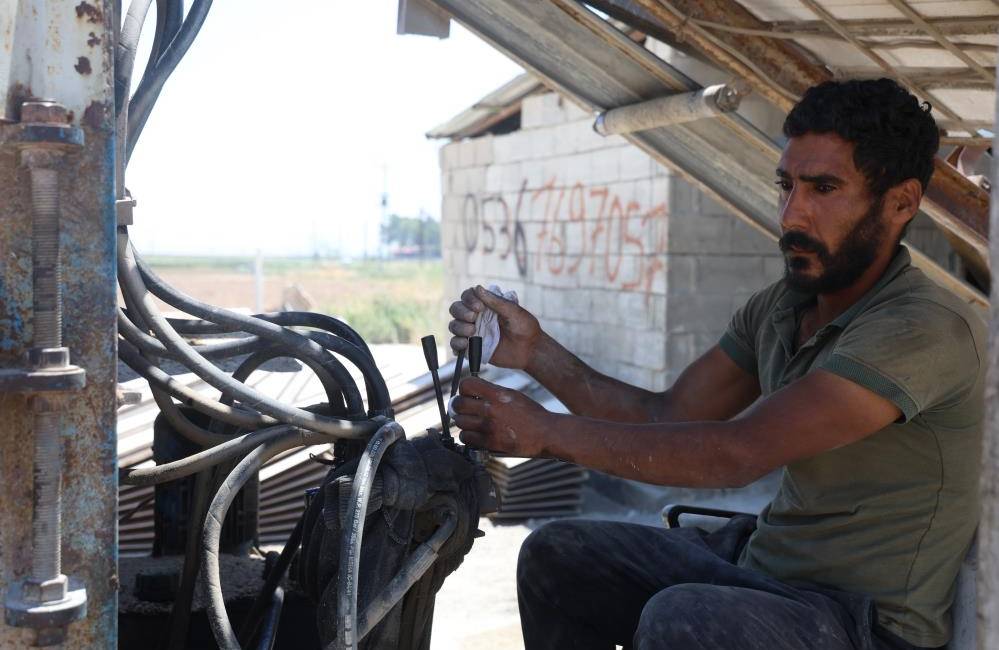 Hatay’ın Kumlu ilçesinde ikiz kardeşler Süleyman ve Metin Sünbül, 40